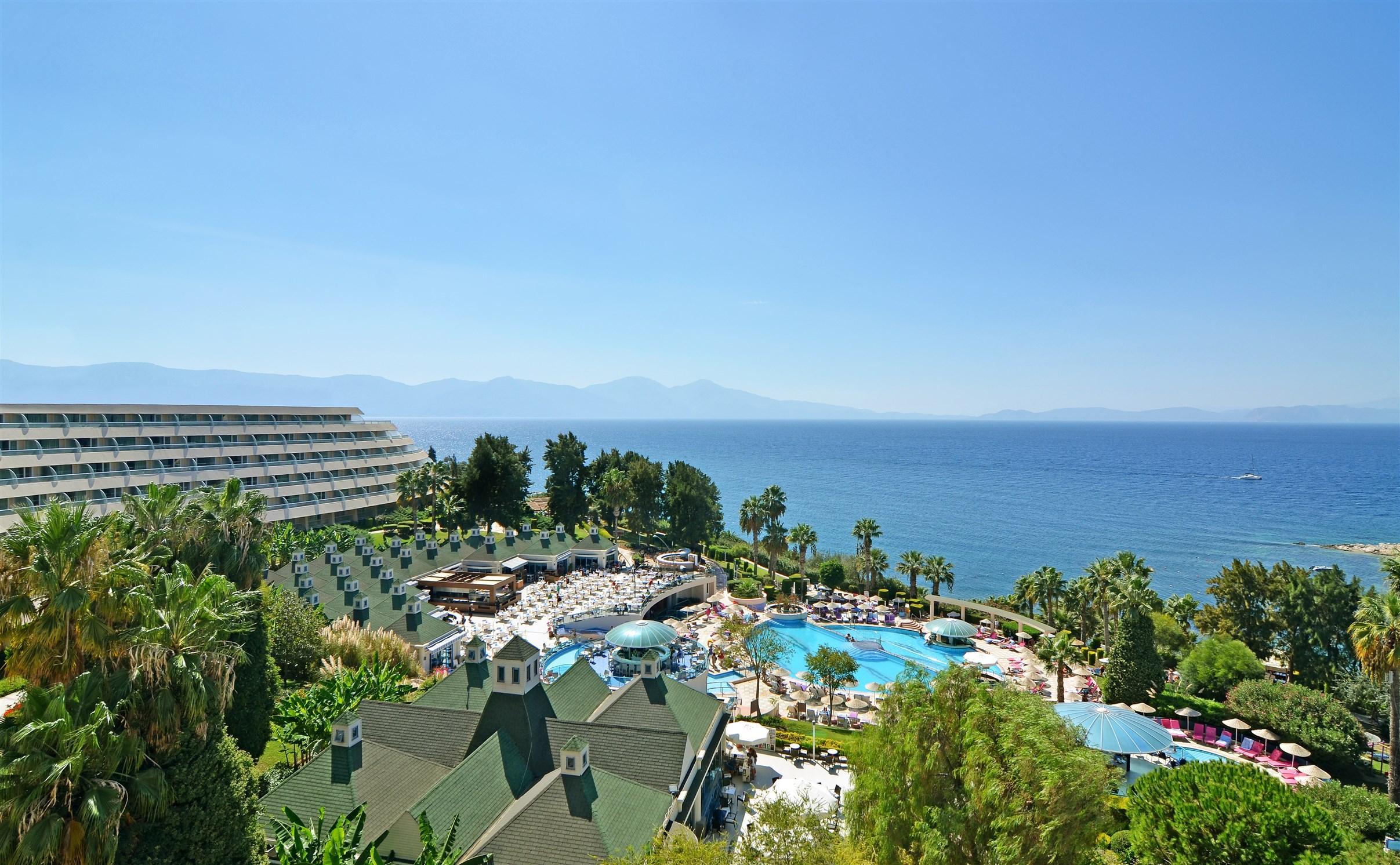 The Grand Blue Sky International Hotel Kusadası Exterior foto