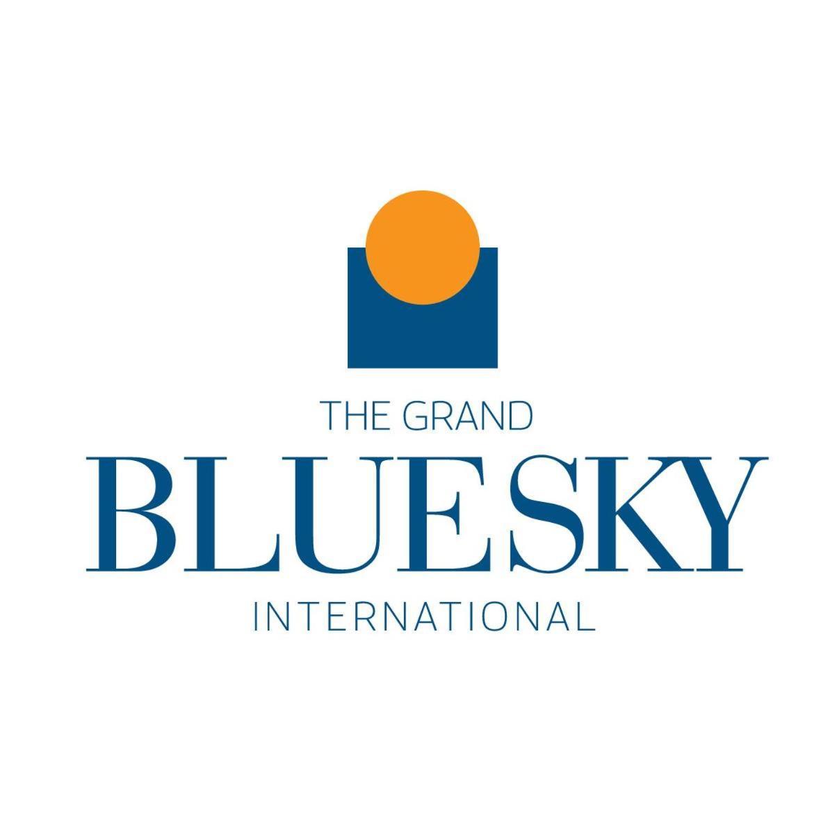 The Grand Blue Sky International Hotel Kusadası Exterior foto