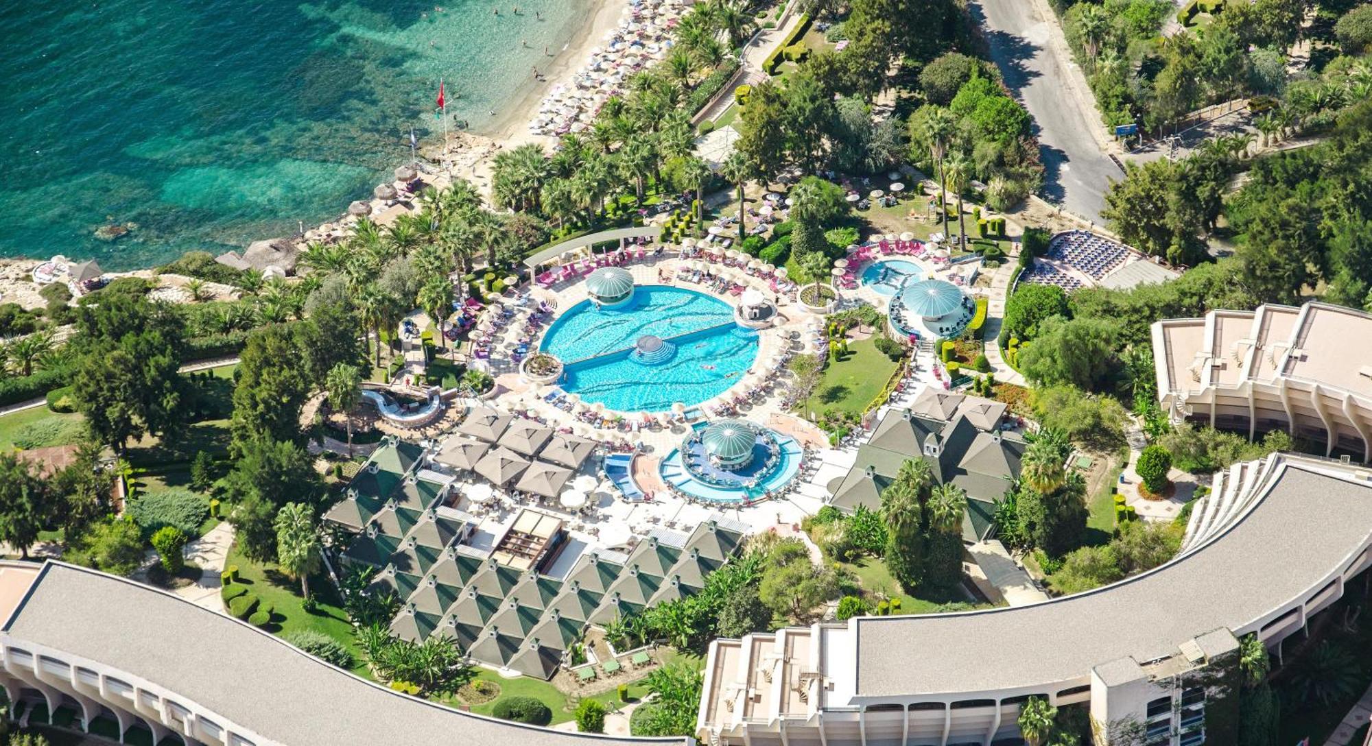 The Grand Blue Sky International Hotel Kusadası Exterior foto