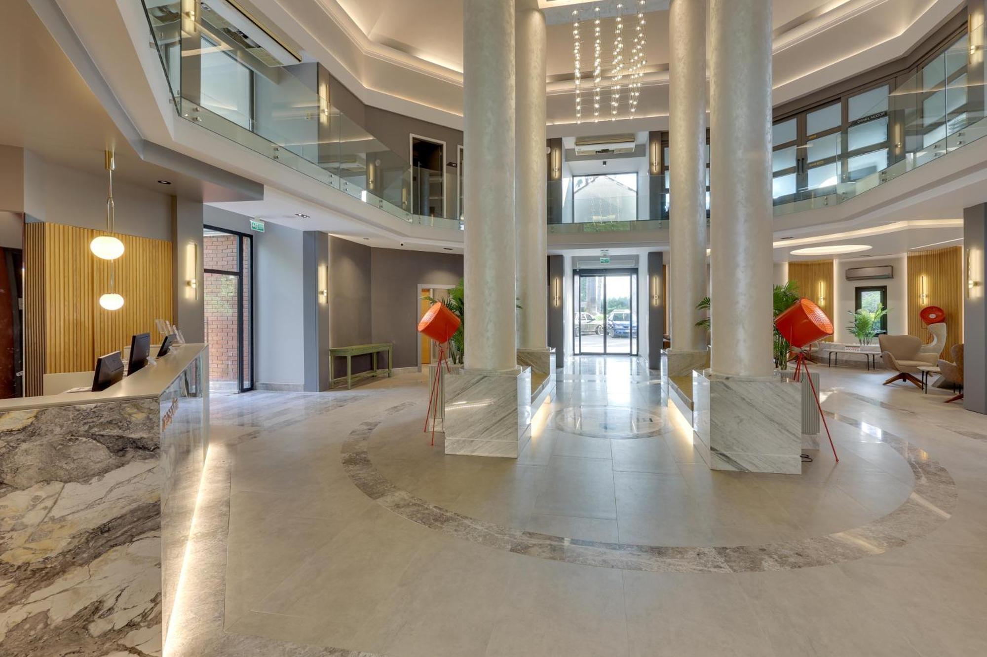 The Grand Blue Sky International Hotel Kusadası Exterior foto
