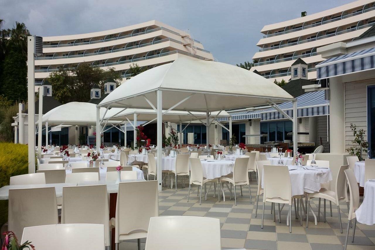 The Grand Blue Sky International Hotel Kusadası Exterior foto