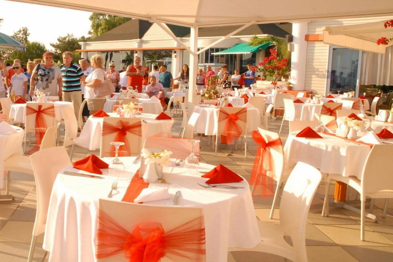 The Grand Blue Sky International Hotel Kusadası Exterior foto